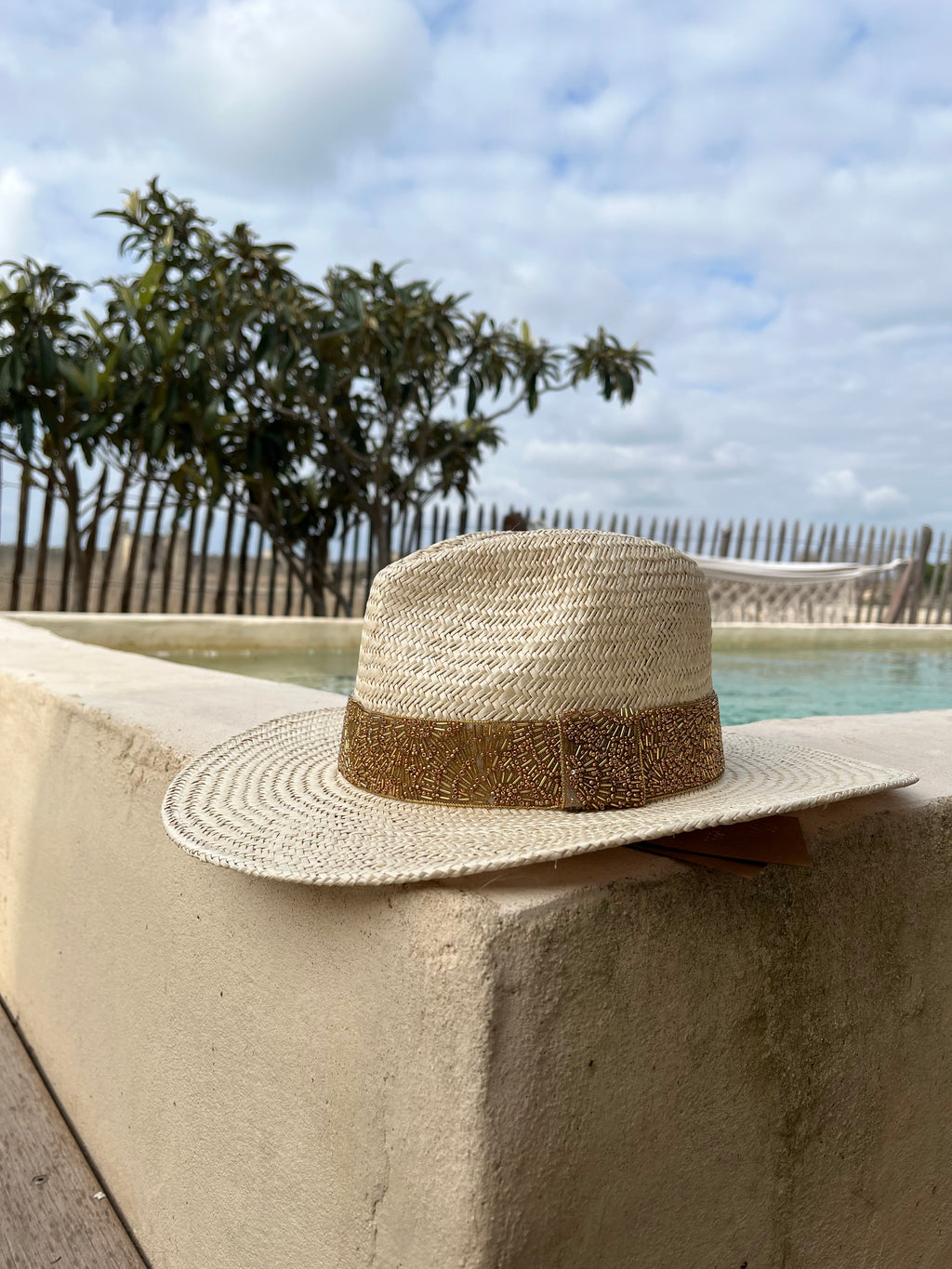 Chapeau