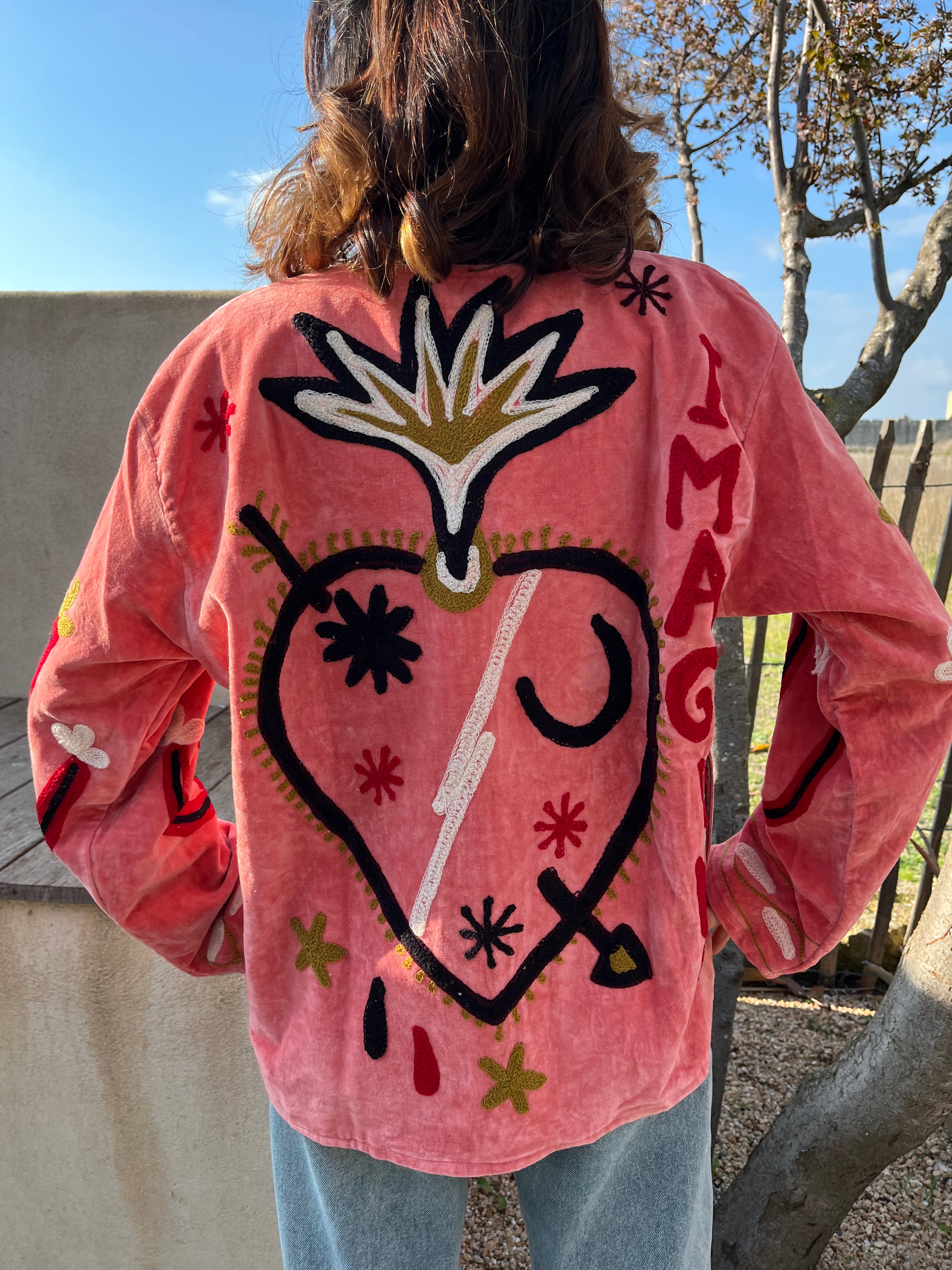 Veste brodée rose