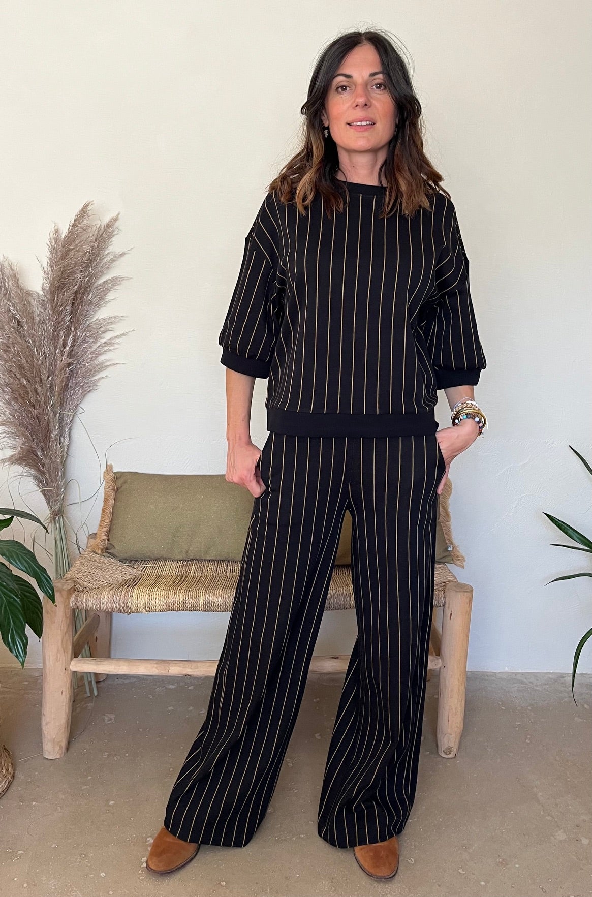 Pantalon noir rayé