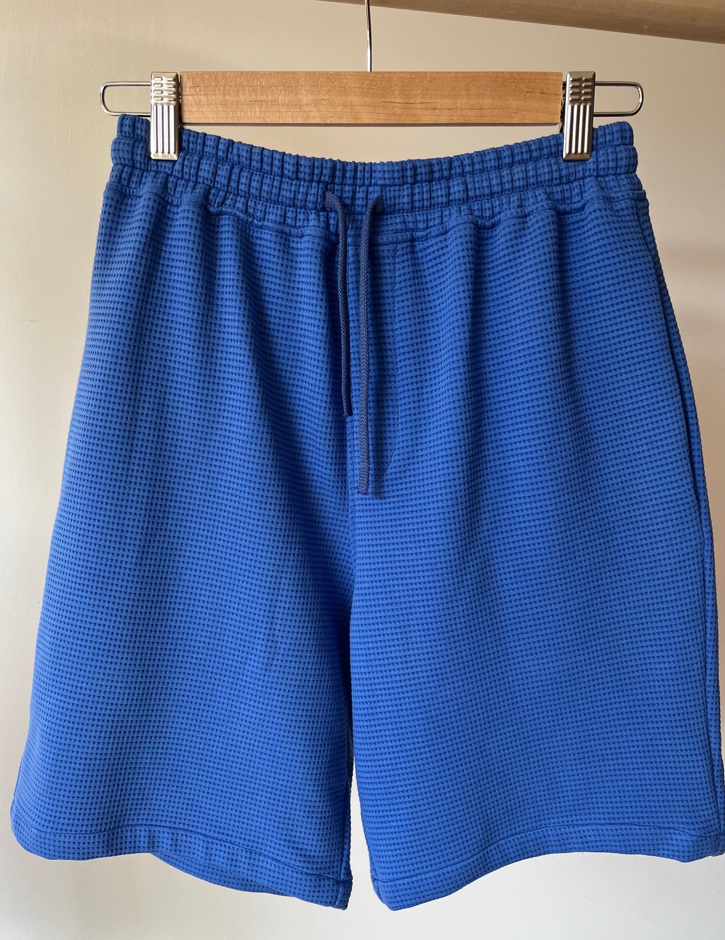 Short bleu coton organique unisexe