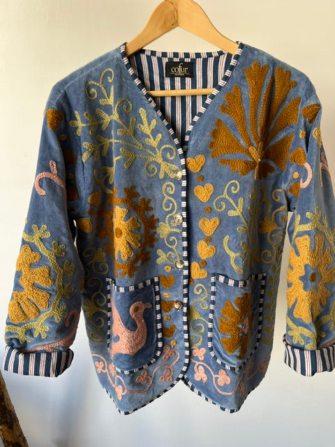 Veste brodée bleue