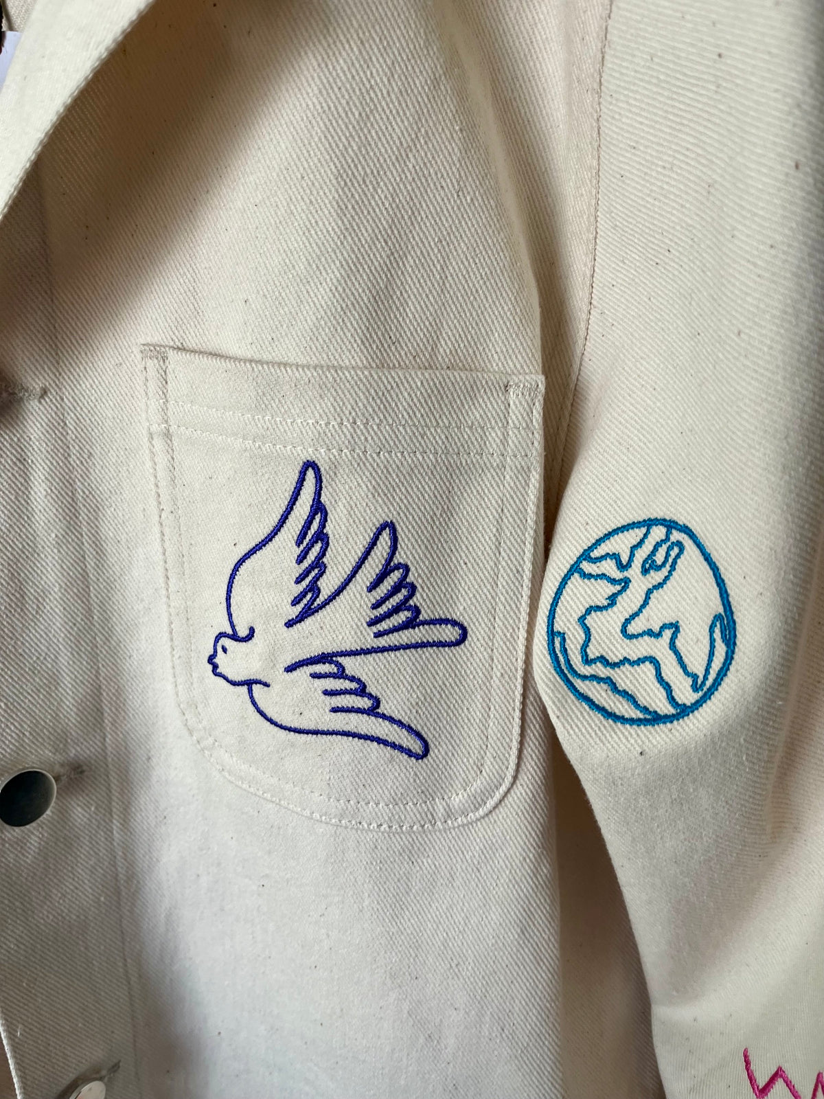 Veste brodée beige en coton bio